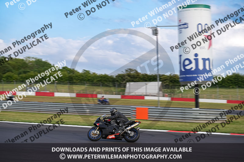 donington no limits trackday;donington park photographs;donington trackday photographs;no limits trackdays;peter wileman photography;trackday digital images;trackday photos